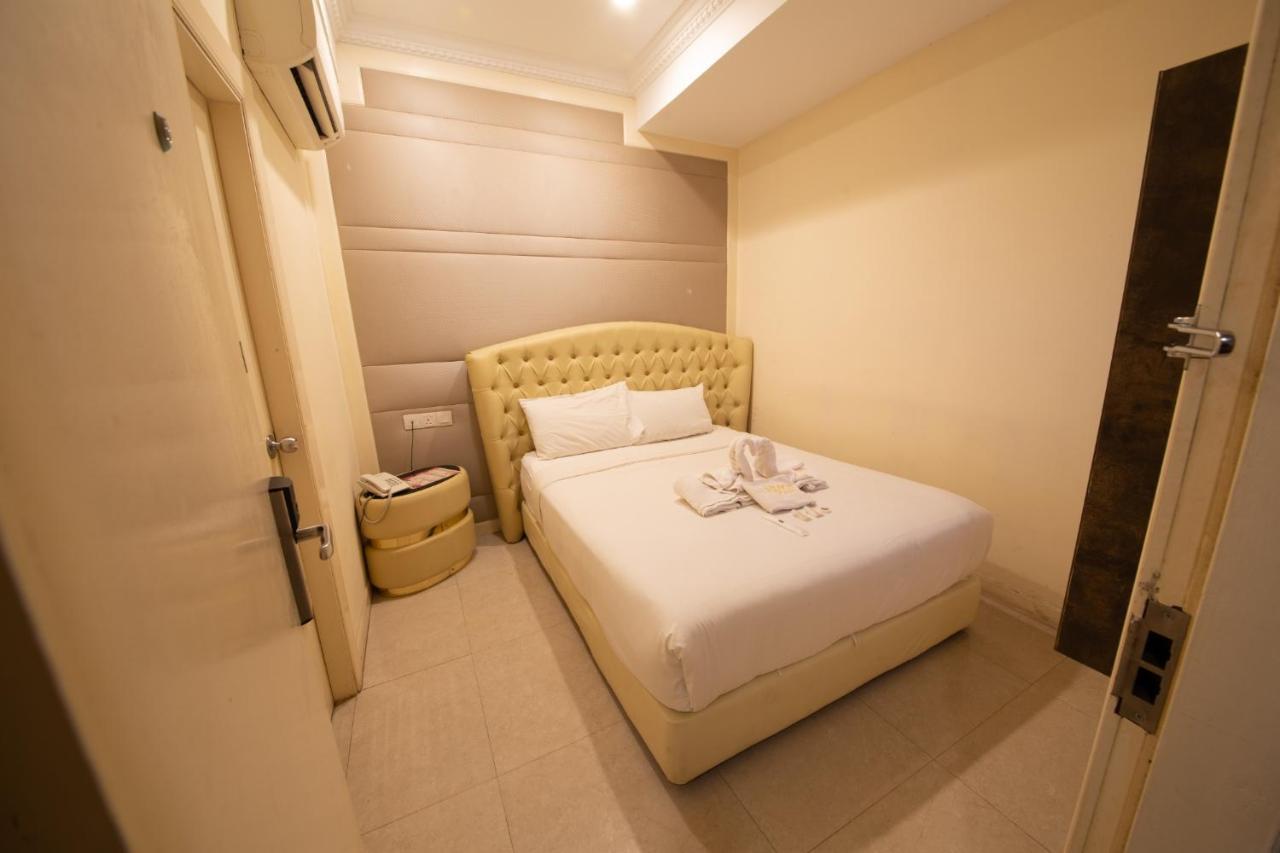 Ritzton Hotel Johor Bahru Exterior photo
